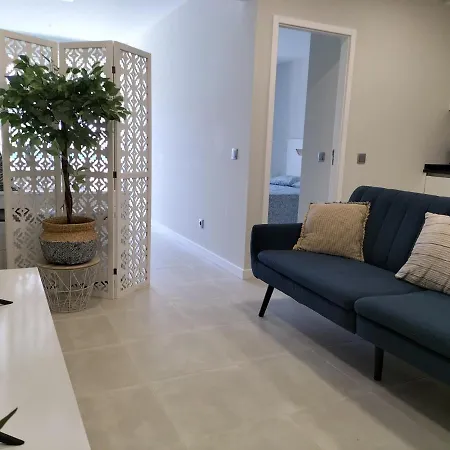 Amazing Tower 3 Castle Flat With Balcony Appartamento *