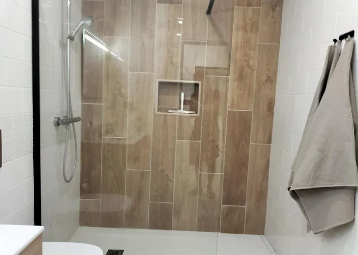 Amazing Tower 3 Castle Flat With Balcony 아파트