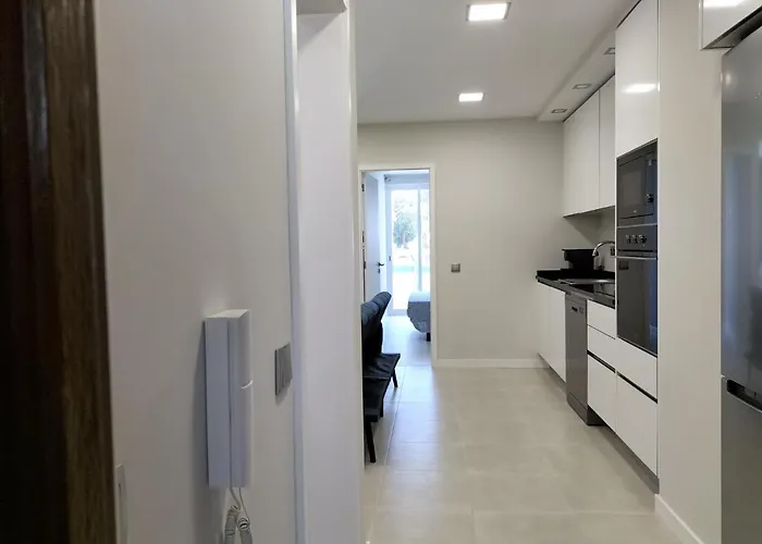 Amazing Tower 3 Castle Flat With Balcony 아파트