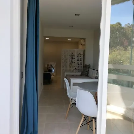 Amazing Tower 3 Castle Flat With Balcony アパート ポルティマン