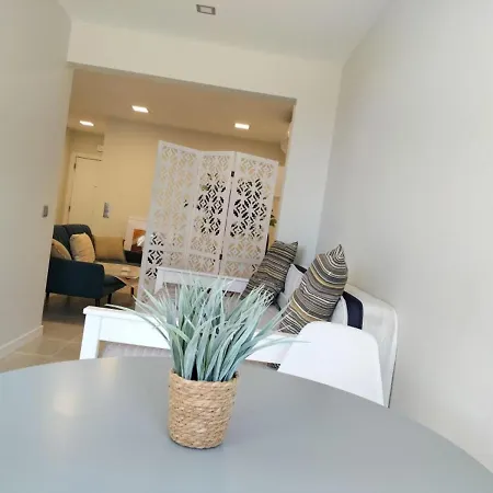 Апартаменты Amazing Tower 3 Castle Flat With Balcony *
